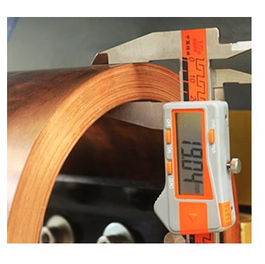 آلة لحام بقعة عالية الأداء ومستقرة للحام الدقيق على حالات الكمبيوتر 1