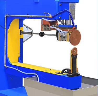 التلقائي CNC الفولاذ المقاوم للصدأ بالوعة المطبخ صانع آلة لحام التماس مع محرك مضخة نوع بالوعة المطبخ