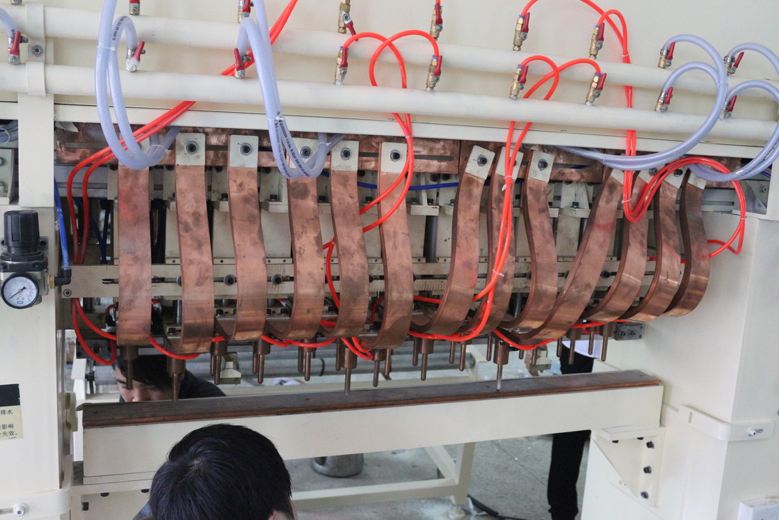 جودة جيدة من الفولاذ المقاوم للصدأ معدات ثني ذراع الدوار مربع منحنى من نوع C